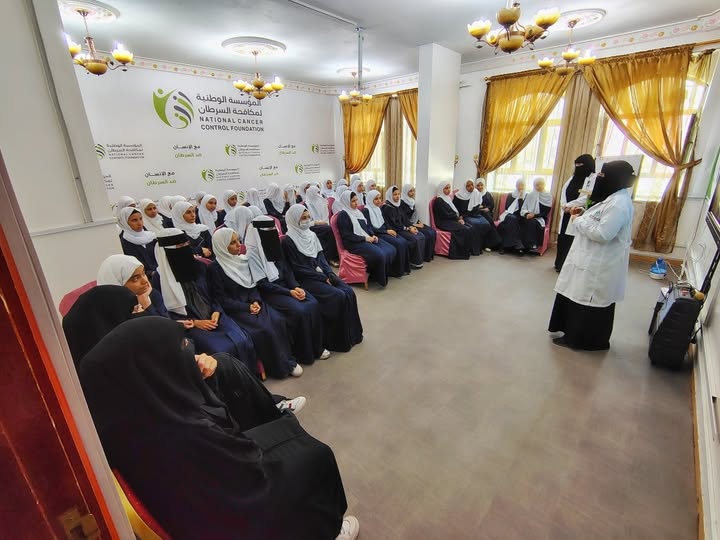 يوم توعوي لطالبات مدارس الفارابي